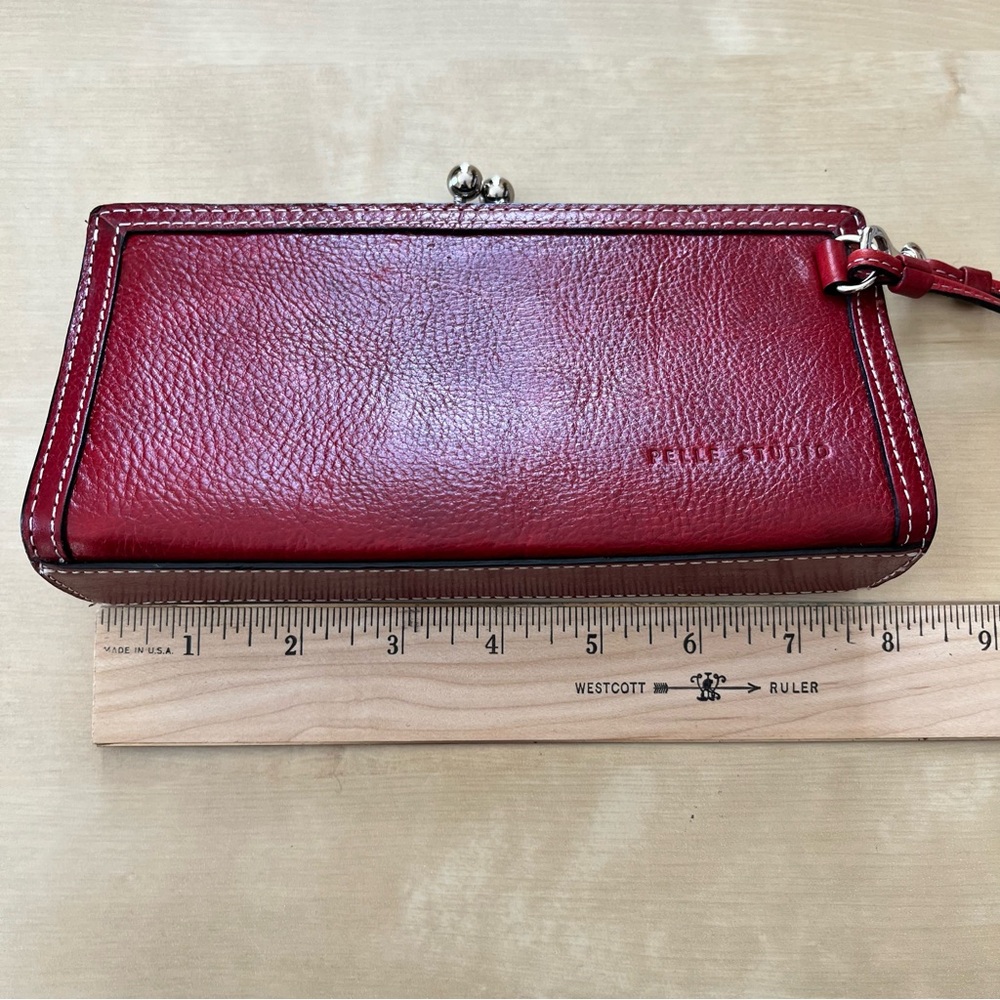 Wilsons Leather Red Leather Kiss-Lock Wristlet Clutch - Picture 2 of 7